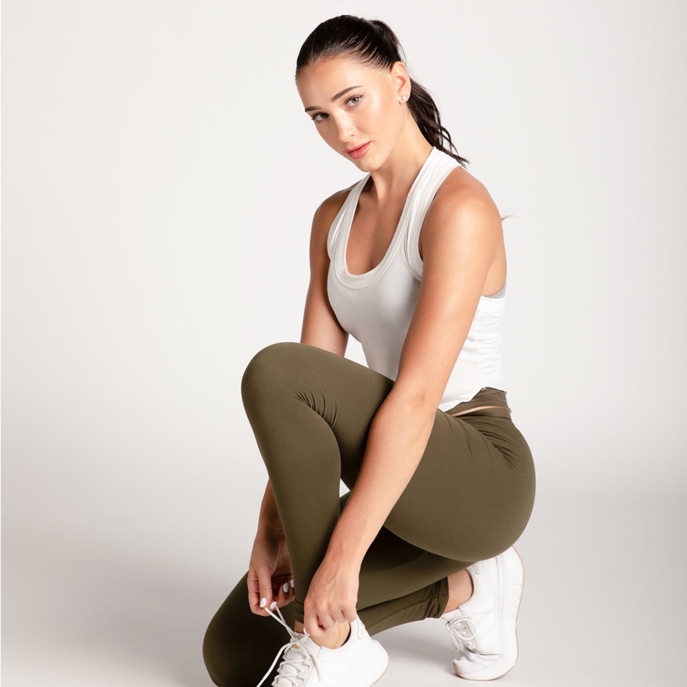 Cute booty lounge Sexy Olive new Gym And Yoga Squat Leggings Size L- X-L… - Picture 2 of 13
